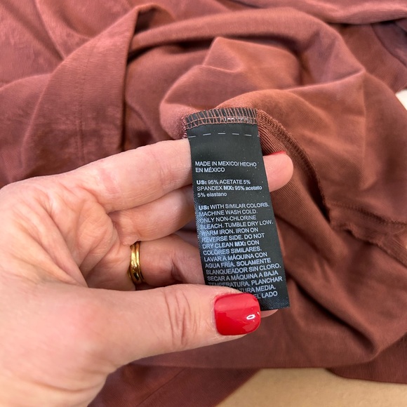 Chico’s Rust V-Neck Long Sleeve Tunic Top with Chain link Detail Women’s Large - Picture 8 of 8